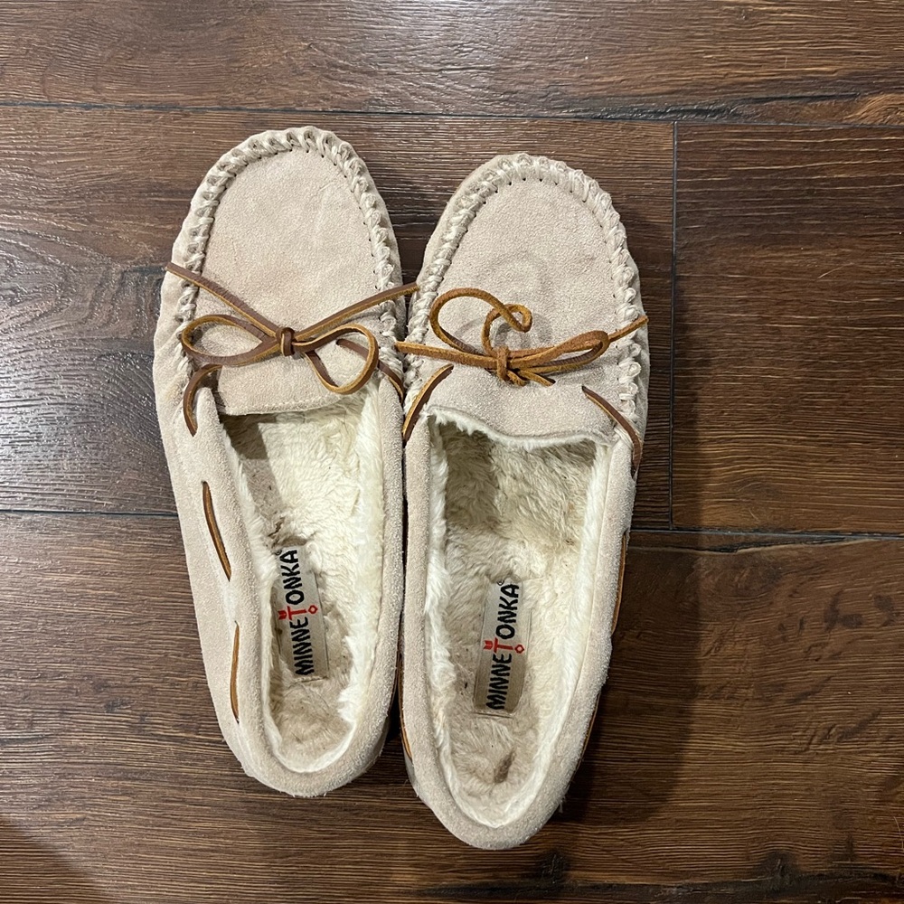 Minnetonka Slippers